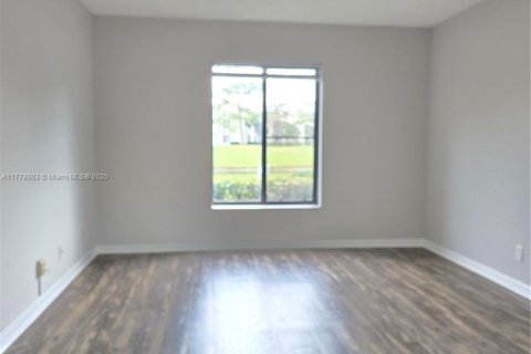 Condo in Palm City, Florida, 3 bedrooms  № 1698212 - photo 26