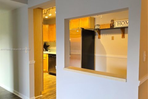Condo in Palm City, Florida, 3 bedrooms  № 1698212 - photo 10
