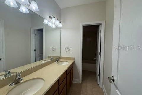 Villa ou maison à louer à Wesley Chapel, Floride: 4 chambres, 249.72 m2 № 1773086 - photo 28