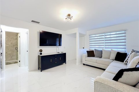 Copropriété à vendre à Oviedo, Floride: 2 chambres, 90.58 m2 № 2317339 - photo 8
