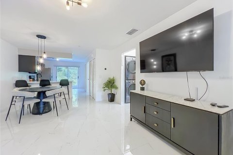 Copropriété à vendre à Oviedo, Floride: 2 chambres, 90.58 m2 № 2317339 - photo 9