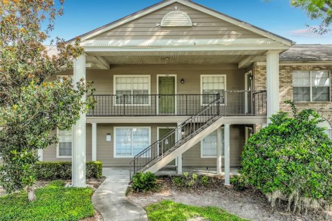 Condo in Oviedo, Florida, 2 bedrooms  № 2317339