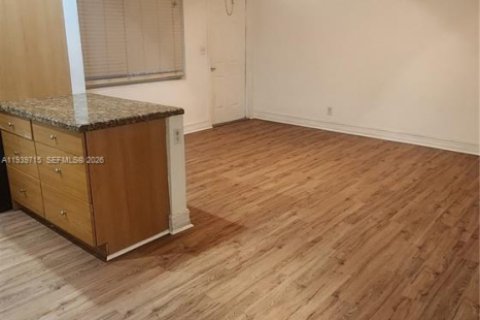 Купить кондоминиум в Форт-Лодердейл, Флорида 1 спальня, 54.35м2, № 1997040 - фото 17