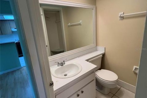 Condo in New Port Richey, Florida, 3 bedrooms  № 1849668 - photo 8