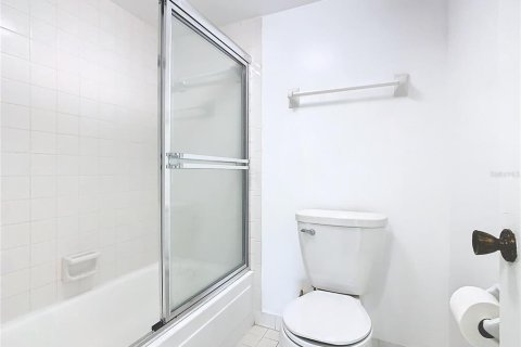 Condo in Lakeland, Florida, 1 bedroom  № 1716742 - photo 17