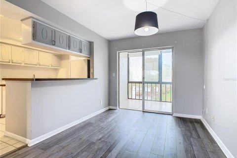 Condo in Lakeland, Florida, 1 bedroom  № 1716742 - photo 7