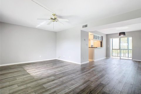 Condo in Lakeland, Florida, 1 bedroom  № 1716742 - photo 5