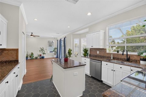 Casa en venta en Tampa, Florida, 3 dormitorios, 230.49 m2 № 2149979 - foto 12