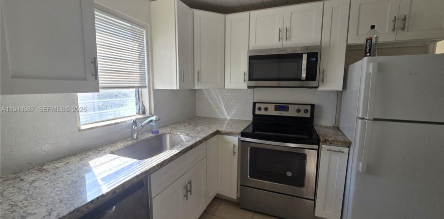 Дом в Форт-Лодердейл, Флорида 1 спальня, 50.54м2 № 2004945