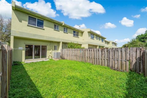 Adosado en alquiler en Miami Gardens, Florida, 3 dormitorios, 131.64 m2 № 1969075 - foto 25