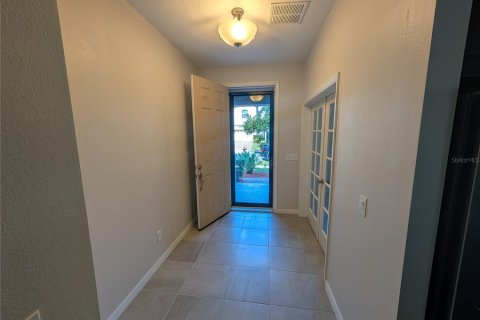 House in DeLand, Florida 3 bedrooms, 166.11 sq.m. № 2238223 - photo 3