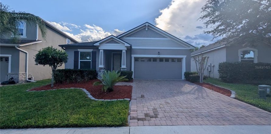 House in DeLand, Florida 3 bedrooms, 166.11 sq.m. № 2238223