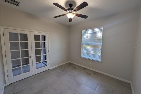 House in DeLand, Florida 3 bedrooms, 166.11 sq.m. № 2238223 - photo 4