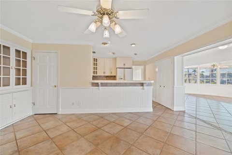 Villa ou maison à vendre à Saint Petersburg, Floride: 3 chambres, 204.94 m2 № 1916257 - photo 20