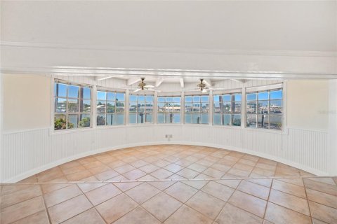 Villa ou maison à vendre à Saint Petersburg, Floride: 3 chambres, 204.94 m2 № 1916257 - photo 14