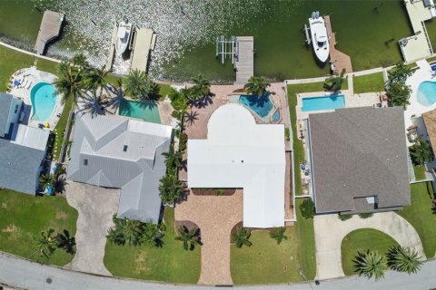 Villa ou maison à vendre à Saint Petersburg, Floride: 3 chambres, 204.94 m2 № 1916257 - photo 8