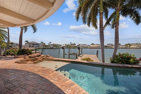 Villa ou maison à vendre à Saint Petersburg, Floride: 3 chambres, 204.94 m2 № 1916257 - photo 6