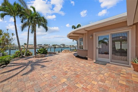 Villa ou maison à vendre à Saint Petersburg, Floride: 3 chambres, 204.94 m2 № 1916257 - photo 5