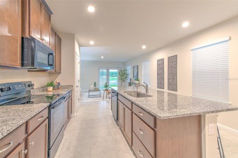 Купить виллу или дом в Спринг-Хилл, Флорида 6 комнат, 139.35м2, № 2215892 - фото 6
