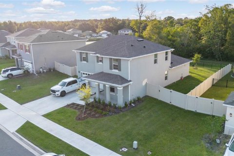 House in Mount Dora, Florida 4 bedrooms, 253.16 sq.m. № 1760329 - photo 1