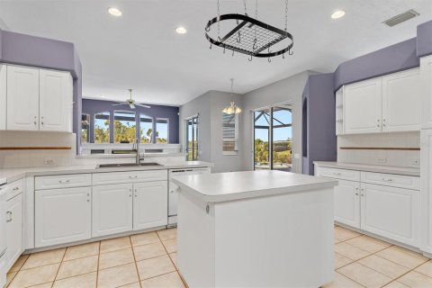 House in North Port, Florida 3 bedrooms, 222.69 sq.m. № 1572618 - photo 15