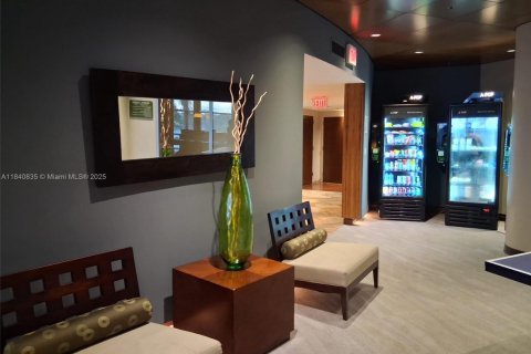 Condo in Sunrise, Florida, 1 bedroom  № 1843986 - photo 25