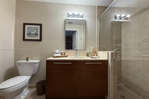 Condo in Sunrise, Florida, 1 bedroom  № 1843986 - photo 15
