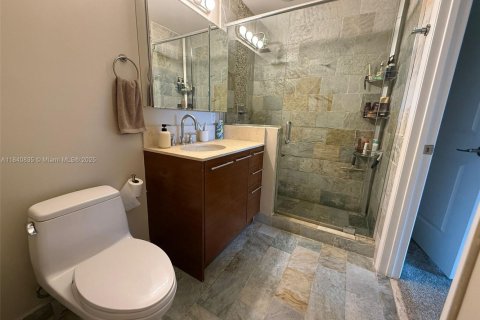 Condo in Sunrise, Florida, 1 bedroom  № 1843986 - photo 17