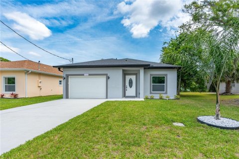 Купить виллу или дом в Дейтона-Бич, Флорида 8 комнат, 145.67м2, № 2208161 - фото 27