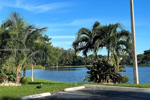 Снять в аренду кондоминиум в Окленд-Парк, Флорида 1 спальня, 73.02м2, № 1988029 - фото 14