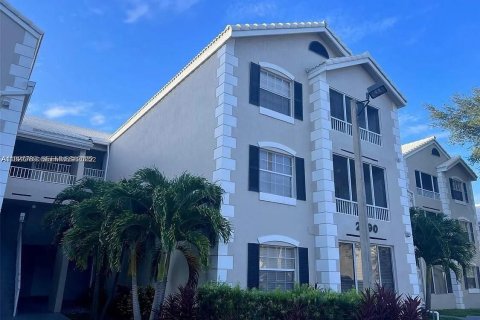 Снять в аренду кондоминиум в Окленд-Парк, Флорида 1 спальня, 73.02м2, № 1988029 - фото 10