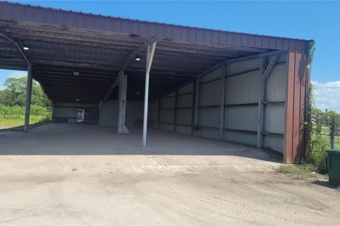 Propiedad comercial en venta en Okeechobee, Florida, 590.67 m2 № 689264 - foto 7