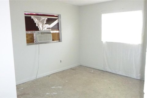 House in Auburndale, Florida 3 bedrooms, 117.06 sq.m. № 1808776 - photo 4