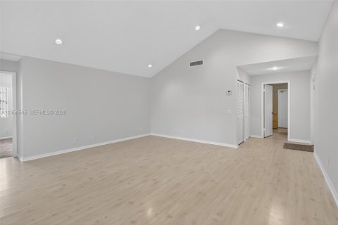 Villa ou maison à vendre à Weston, Floride: 3 chambres, 182.55 m2 № 2008371 - photo 9