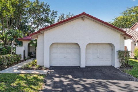 Villa ou maison à Weston, Floride 3 chambres, 182.55 m2 № 2008371