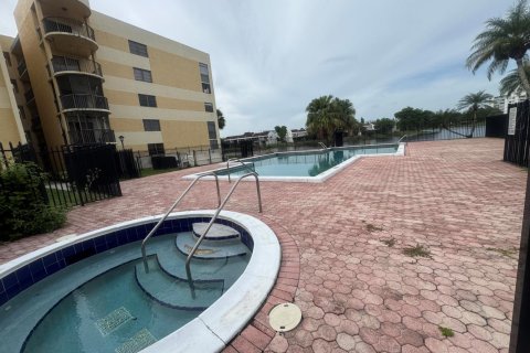 Copropriété à louer à Lauderhill, Floride: 2 chambres, 92.9 m2 № 2254517 - photo 30