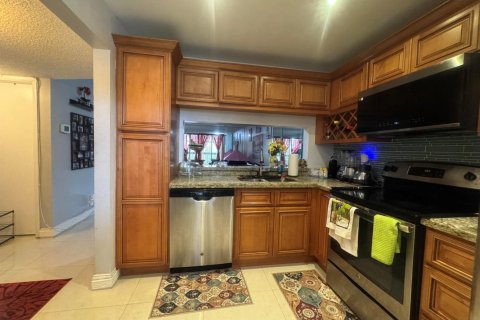 Copropriété à louer à Lauderhill, Floride: 2 chambres, 92.9 m2 № 2254517 - photo 3