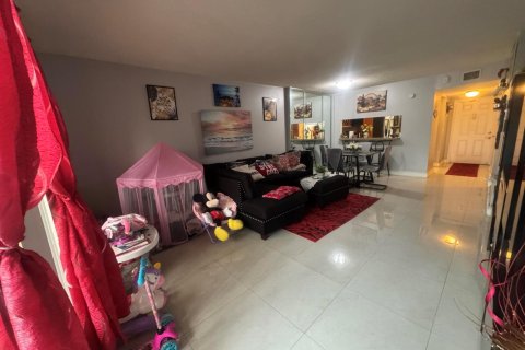 Copropriété à louer à Lauderhill, Floride: 2 chambres, 92.9 m2 № 2254517 - photo 8