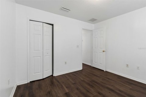 Villa ou maison à vendre à Zephyrhills, Floride: 4 chambres, 145.3 m2 № 2231731 - photo 13