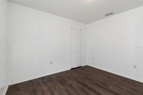Villa ou maison à vendre à Zephyrhills, Floride: 4 chambres, 145.3 m2 № 2231731 - photo 17