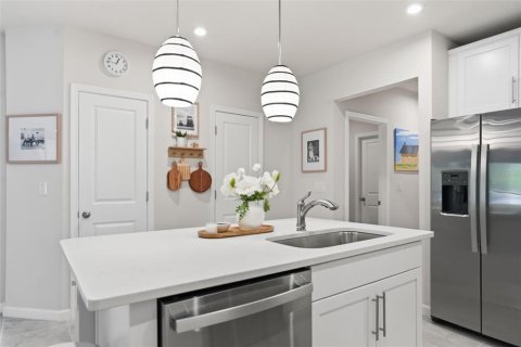 Casa en venta en Land O' Lakes, Florida, 3 dormitorios, 142.33 m2 № 2098572 - foto 15