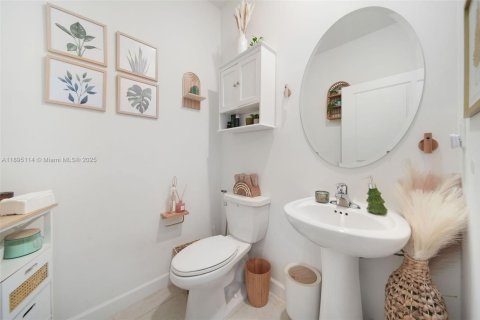 Купить таунхаус в Майами-Гарденс, Флорида 3 спальни, 148.18м2, № 2014221 - фото 4