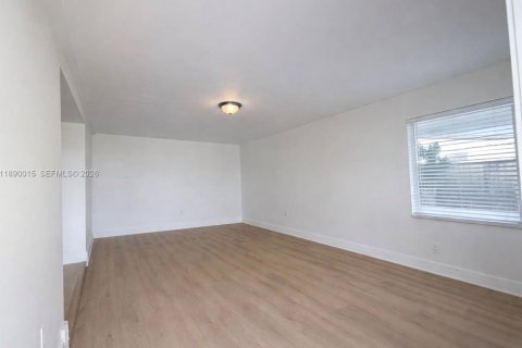 Купить виллу или дом в Майами, Флорида 3 спальни, 100.33м2, № 1945406 - фото 14