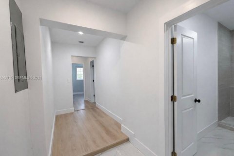 Купить виллу или дом в Майами, Флорида 3 спальни, 100.33м2, № 1945406 - фото 11