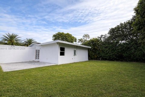 Купить виллу или дом в Майами, Флорида 3 спальни, 100.33м2, № 1945406 - фото 16