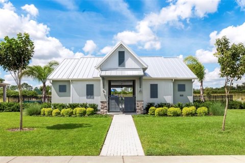 House in Apopka, Florida 4 bedrooms, 207.45 sq.m. № 1808221 - photo 12
