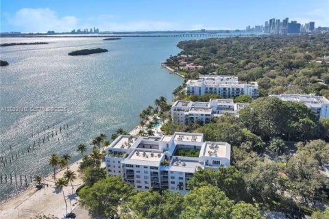 Copropriété à louer à Miami, Floride: 1 chambre, 67.17 m2 № 2085797 - photo 14