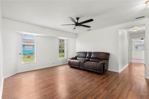 Villa ou maison à vendre à Englewood, Floride: 3 chambres, 194.07 m2 № 1909313 - photo 7