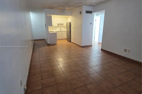 Copropriété à vendre à Miami, Floride: 2 chambres, 66.43 m2 № 1965333 - photo 4