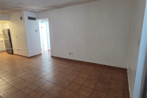 Copropriété à vendre à Miami, Floride: 2 chambres, 66.43 m2 № 1965333 - photo 5